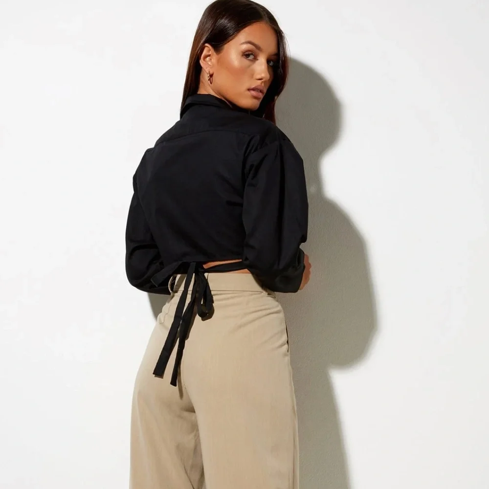 Motel Rocks Elyse Crop Top (Black) - Picture 3 of 4